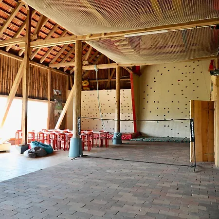 Daenholm Alte Schule Barlin Mecklenburg Pool Appartamento