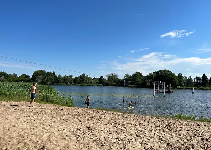 아파트 Daenholm Alte Schule Barlin Mecklenburg Pool 다르군